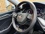 Skoda Octavia Combi 1.0 e-TSI Business Edition Plus Automaat | Panoramadak | Elektrisch verstelbare bestuurdersstoel | Stoel- en stuurverwarming | Uitklapbare trekhaak | LED verlichting | Apple CarPlay/Android Auto | Parkeersensoren voor en achter