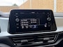 Volkswagen T-Roc 1.0 TSI Life 75 Edition Achteruitrijcamera | LED verlichting | Parkeersensoren voor en achter | Airconditioning | Cruise control adaptief | Apple CarPlay/Android Auto | Rijstrooksensor | DAB ontvanger