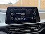 Volkswagen T-Roc 1.0 TSI Life 75 Edition Achteruitrijcamera | LED verlichting | Parkeersensoren voor en achter | Airconditioning | Cruise control adaptief | Apple CarPlay/Android Auto | Rijstrooksensor | DAB ontvanger