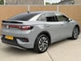Volkswagen ID.5 Pro 77 kWh Warmtepomp | Trekhaak uitklapbaar | Parkeersensoren voor en achter | Apple CarPlay/Android Auto | LED verlichting | Cruise control adaptief | Rijstrooksensor | DAB ontvanger