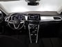 Volkswagen T-Roc 1.0 TSI Life 110 pk | Navigatie via App | Parkeersensoren (Park assist) | Achteruitrijcamera | Adaptieve cruise control | LED koplampen |