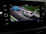 Volkswagen T-Roc 1.0 TSI Life 110 pk | Navigatie via App | Parkeersensoren (Park assist) | Achteruitrijcamera | Adaptieve cruise control | LED koplampen |