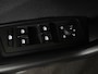 Volkswagen T-Roc 1.0 TSI Life 110 pk | Navigatie via App | Parkeersensoren (Park assist) | Achteruitrijcamera | Adaptieve cruise control | LED koplampen |