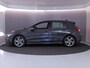 Volkswagen Golf 1.5 eTSI R-Line 130 pk Automaat (DSG) | Private lease vanaf €587 | Navigatie via App | Parkeersensoren | Autom. airco | Apple Carplay/Android Auto | R-Line |