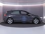 Volkswagen Golf 1.5 eTSI R-Line 130 pk Automaat (DSG) | Private lease vanaf €587 | Navigatie via App | Parkeersensoren | Autom. airco | Apple Carplay/Android Auto | R-Line |