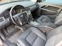 Volvo V70 2.0 Momentum LEER CRUISE CLIMA TREKHAAK NIEUW APK