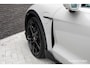 Porsche Taycan Cross Turismo 276Pk | 4WD | Luchtvering | Panoramadak | Warmtepomp | 360° Camera | 21'' | Krijt grijs