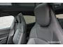 Porsche Taycan Cross Turismo 276Pk | 4WD | Luchtvering | Panoramadak | Warmtepomp | 360° Camera | 21'' | Krijt grijs