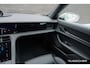 Porsche Taycan Cross Turismo 276Pk | 4WD | Luchtvering | Panoramadak | Warmtepomp | 360° Camera | 21'' | Krijt grijs