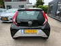 Toyota Aygo 1.0 VVT-i x-play / 1E EIGENAAR / AIRCO / ACHTERUITRIJCAMERA / APPLE CAR PLAY / BLUETOOTH / 5 DEURS / NEDERLANDSE AUTO