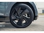 Lynk & Co 02 More 66 kWh | 360 Graden Camera | Harman Kardon | Panoramadak | Elektrisch bedienbare voorstoel met geheugen | Keyless Entry | Getint glas | Adaptieve Cruise Control | Dodehoekassistent | Sfeerverlichting | Stuurwielverwarming | Stoelverwarming