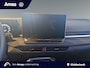 Volkswagen T-Roc Life First Edition 1.5 eTSI 116 PK | Stoelverwarming | Camera | Sensoren voor & achter |