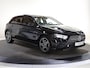 Mercedes-Benz A-klasse 250e Business Solution AMG | Panoramaschuifdak | Premium Plus | Head-up display | Dodehoekassistent |