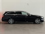 Mercedes-Benz E-klasse Estate 300 e Business Solution Luxury | 88% SOH | Elektrische trekhaak | Stoelverwarming | Adaptieve Cruise Control | Elektrische achterklep
