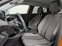 Peugeot e-2008 EV Allure Pack 50 kWh Airco | AppleCarPlay/ Android Auto | Camera | Cruise Control | DAB | LED | LMV 17" | Navi | PDC Achter |