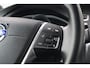 Volvo V40 Cross Country 2.0 T4 AWD Summum | Trekhaak | Navigatie | High Performance Audio | All-Season banden | Achteruitrijcamera | Parkeersensoren | Panoramadak | LED Koplampen | Lederen Bekleding | Stoelverwarming