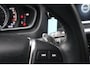 Volvo V40 Cross Country 2.0 T4 AWD Summum | Trekhaak | Navigatie | High Performance Audio | All-Season banden | Achteruitrijcamera | Parkeersensoren | Panoramadak | LED Koplampen | Lederen Bekleding | Stoelverwarming