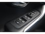 Volvo V40 Cross Country 2.0 T4 AWD Summum | Trekhaak | Navigatie | High Performance Audio | All-Season banden | Achteruitrijcamera | Parkeersensoren | Panoramadak | LED Koplampen | Lederen Bekleding | Stoelverwarming
