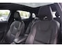 Volvo V40 Cross Country 2.0 T4 AWD Summum | Trekhaak | Navigatie | High Performance Audio | All-Season banden | Achteruitrijcamera | Parkeersensoren | Panoramadak | LED Koplampen | Lederen Bekleding | Stoelverwarming