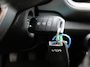 Kia Stonic 1.0 T-GDi MHEV DynamicLine | Airco | Lm Velgen | Navi | Camara | Parkeerhulp |