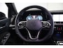 Volkswagen Golf 1.5 eTSI R-Line DSG | Carplay | Camera | Sfeerverlichting | Winter Pakket