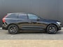 Volvo XC60 2.0 T8 Plug-in hybrid AWD Ultra Black Edition Trekhaak / Panorama dak / Bowers & Wilkins / Stoelverwarming, koeling, massage / Grote accu / 21' / Sportstoelen / memory seats
