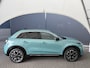 Fiat 600 1.2 Hybrid La Prima Achteruitrijcamera - Apple carplay - Airco - parkeersensoren - Navigatie - Dodehoek detector - Draadloze telefoonoplader - Stoelverwarming - Voorstoelen met massagefunctie - Bluetooth - Cruise control - Keyless start and entry - Led verlichting - Licht metalen velgen 18 inch - Stuur multifunctioneel - Verkeersbord detectie