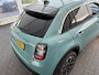 Fiat 600 1.2 Hybrid La Prima Achteruitrijcamera - Apple carplay - Airco - parkeersensoren - Navigatie - Dodehoek detector - Draadloze telefoonoplader - Stoelverwarming - Voorstoelen met massagefunctie - Bluetooth - Cruise control - Keyless start and entry - Led verlichting - Licht metalen velgen 18 inch - Stuur multifunctioneel - Verkeersbord detectie