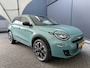 Fiat 600 1.2 Hybrid La Prima Achteruitrijcamera - Apple carplay - Airco - parkeersensoren - Navigatie - Dodehoek detector - Draadloze telefoonoplader - Stoelverwarming - Voorstoelen met massagefunctie - Bluetooth - Cruise control - Keyless start and entry - Led verlichting - Licht metalen velgen 18 inch - Stuur multifunctioneel - Verkeersbord detectie