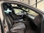 Volkswagen Passat 1.5 TSI R-Line Business + Pano Virtual H&K