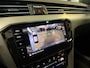 Volkswagen Passat 1.5 TSI R-Line Business + Pano Virtual H&K