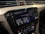Volkswagen Passat 1.5 TSI R-Line Business + Pano Virtual H&K