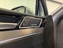 Volkswagen Passat 1.5 TSI R-Line Business + Pano Virtual H&K