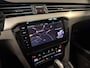 Volkswagen Passat 1.5 TSI R-Line Business + Pano Virtual H&K