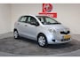 Toyota Yaris 1.0 VVTi + 5Deurs, NL, Stuurbekrachtiging, AIRCO, CV, Boekjes, KEURIGE auto