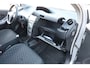 Toyota Yaris 1.0 VVTi + 5Deurs, NL, Stuurbekrachtiging, AIRCO, CV, Boekjes, KEURIGE auto