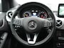 Mercedes-Benz B-klasse 180 123pk Dealer O.H | Trekhaak | Camera | Cruise Control | Led Koplampen | Navigatie | Lederen Sportstoelen | 17"L.M |