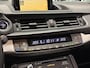 Lexus CT 200h Luxury Line | Schuifdak | Mark Levinson audio | Navigatie | Stoelverwarming | Leder |