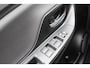 Toyota Yaris 1.0 VVT-i Design Red