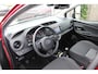 Toyota Yaris 1.0 VVT-i Design Red