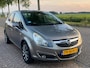 Opel Corsa 1.2-16V '111' Edition 5-Drs Automaat Airco Elect. pakket Audio-CD/MP3 PDC Cruise LMV 16" Dealeronderhoud Apk 21/01/2027