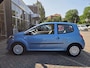 Renault Twingo 1.2-16V Collection ZO INGERUILD DUS NIKS BLABLA EEN KOOPJE
