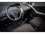 Toyota Yaris 1.0 VVTi Acces Net binnen-Nu al te bezichtigen