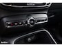 Volvo XC40 Recharge Plus 70 kWh | Adaptieve cruise | Blis | 20 Inch | Leder/Alcantara |