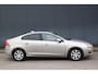 Volvo S60 1.6 T4 Kinetic Navigatie/Parkeersensor v,a/Apk 07-2027