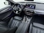 BMW 5-Serie 520d xDrive M Sport -HeadUp -LED Adaptief -Pano Dak -Live Cockpit Prof -Sportrem -Elektr Stoelen Memory -Verwarmd Stuur -WiFi