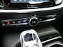 Volvo V60 T6 PHEV AWD Plus Dark Long Range 350pk Dealer O.H | Trekhaak Af Fabriek | Panodak | Adaptive Cruise | 360 Camera | Sportstoelen Memory & Verwarmd | Keyless | Apple Carplay | Pilot Assist | Stuurverwarming | Google Assistant & Maps | Navigatie | Virtual | DAB | 19"L.M | Plug In Hybrid |