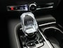 Volvo V60 T6 PHEV AWD Plus Dark Long Range 350pk Dealer O.H | Trekhaak Af Fabriek | Panodak | Adaptive Cruise | 360 Camera | Sportstoelen Memory & Verwarmd | Keyless | Apple Carplay | Pilot Assist | Stuurverwarming | Google Assistant & Maps | Navigatie | Virtual | DAB | 19"L.M | Plug In Hybrid |
