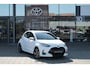 Toyota Yaris 1.5 Hybrid 115PK Dynamic Automaat | Apple Carplay / Android auto | Achteruitrij camera | 4,2” digitaal instrumentenpaneel ‘Binocular’ | Ramen, elektrisch bedienbaar voor en achter | Smart Entry met s