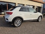 Volkswagen T-Roc 1.0 TSI Style | Adaptieve Cruise Control | Parkeersensoren | Lane Assist
